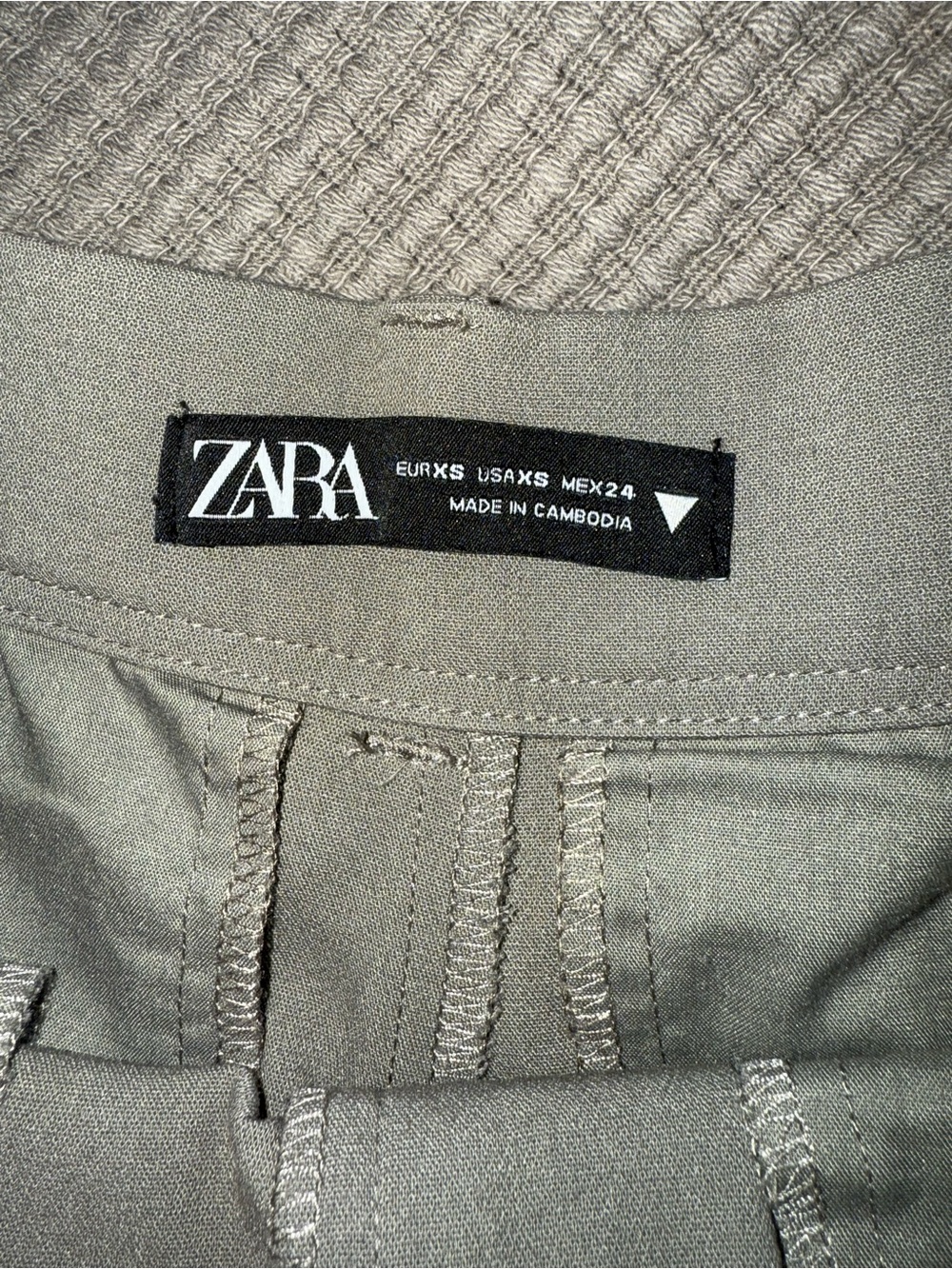 Zara women’s Wide-Leg pants in Olive - Picture 5 of 7